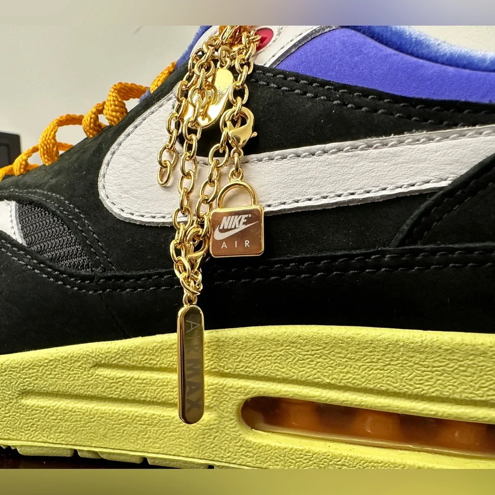 Nike ID by You Air Max 1 - Picture 2 of 10